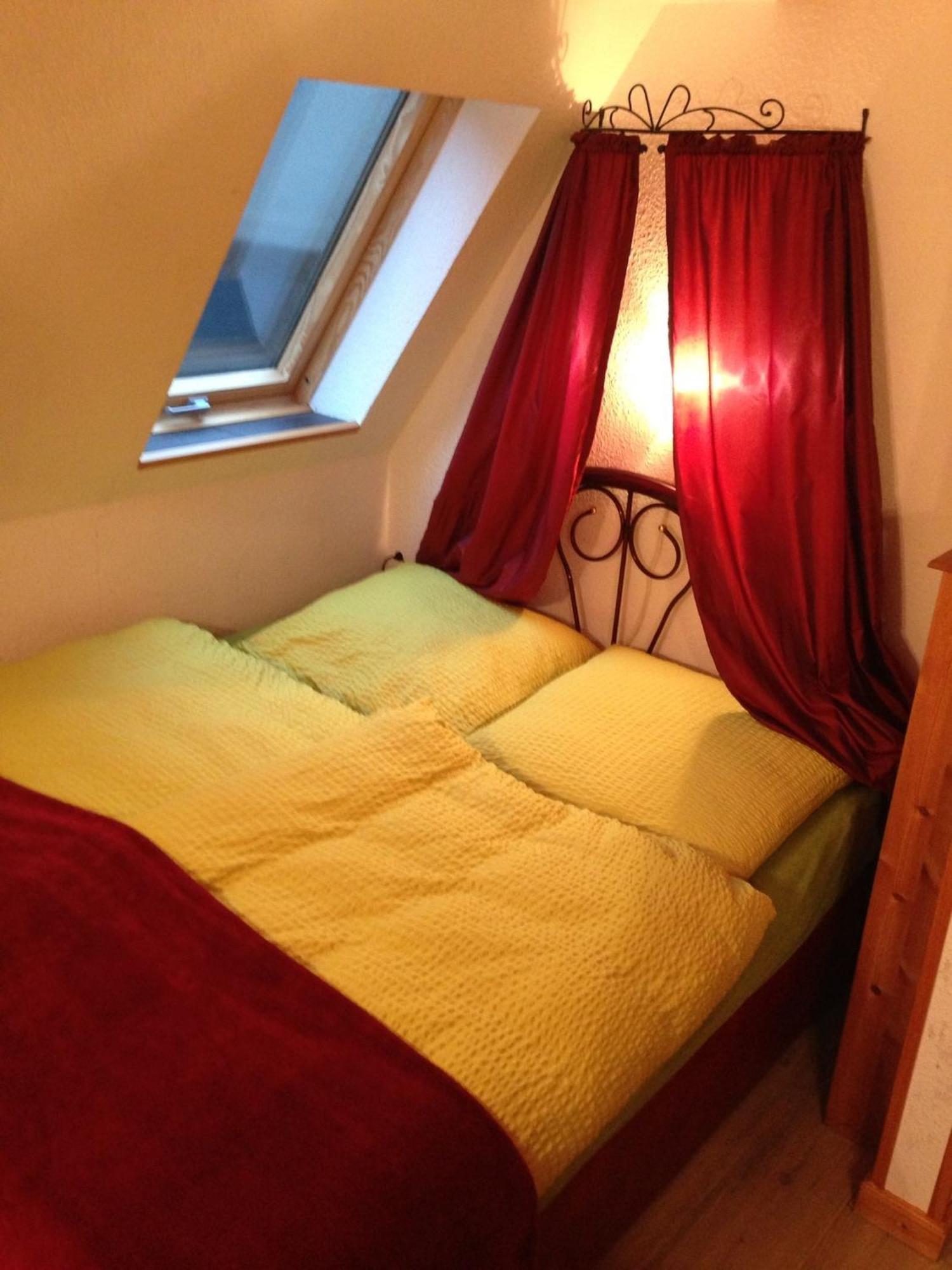 Das Loreley Weinstuebchen Sankt Goarshausen Quarto foto